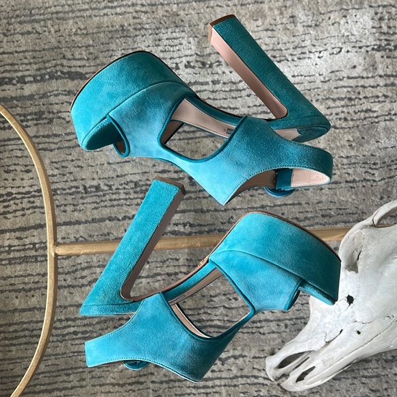 Turquoise blue suede Prada platform sandals - Picture 5 of 9